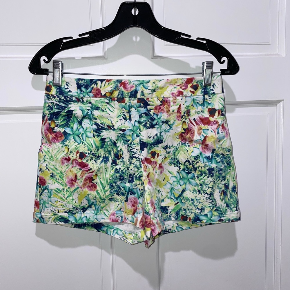 Forever 21 - floral multi color shorts, size medium